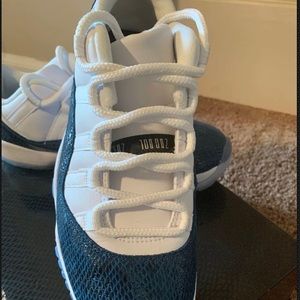 Jordan Retro 11s